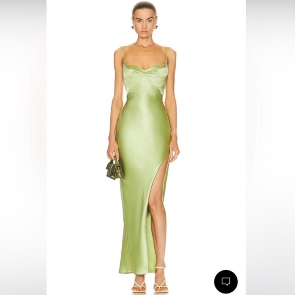 Nicholas Arian Satin-Finish in Green